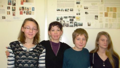 2012.karoly_robert_isk..jpg