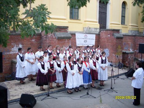 tiszta_forris_gyermekk-rus_2009._debrecen.jpg